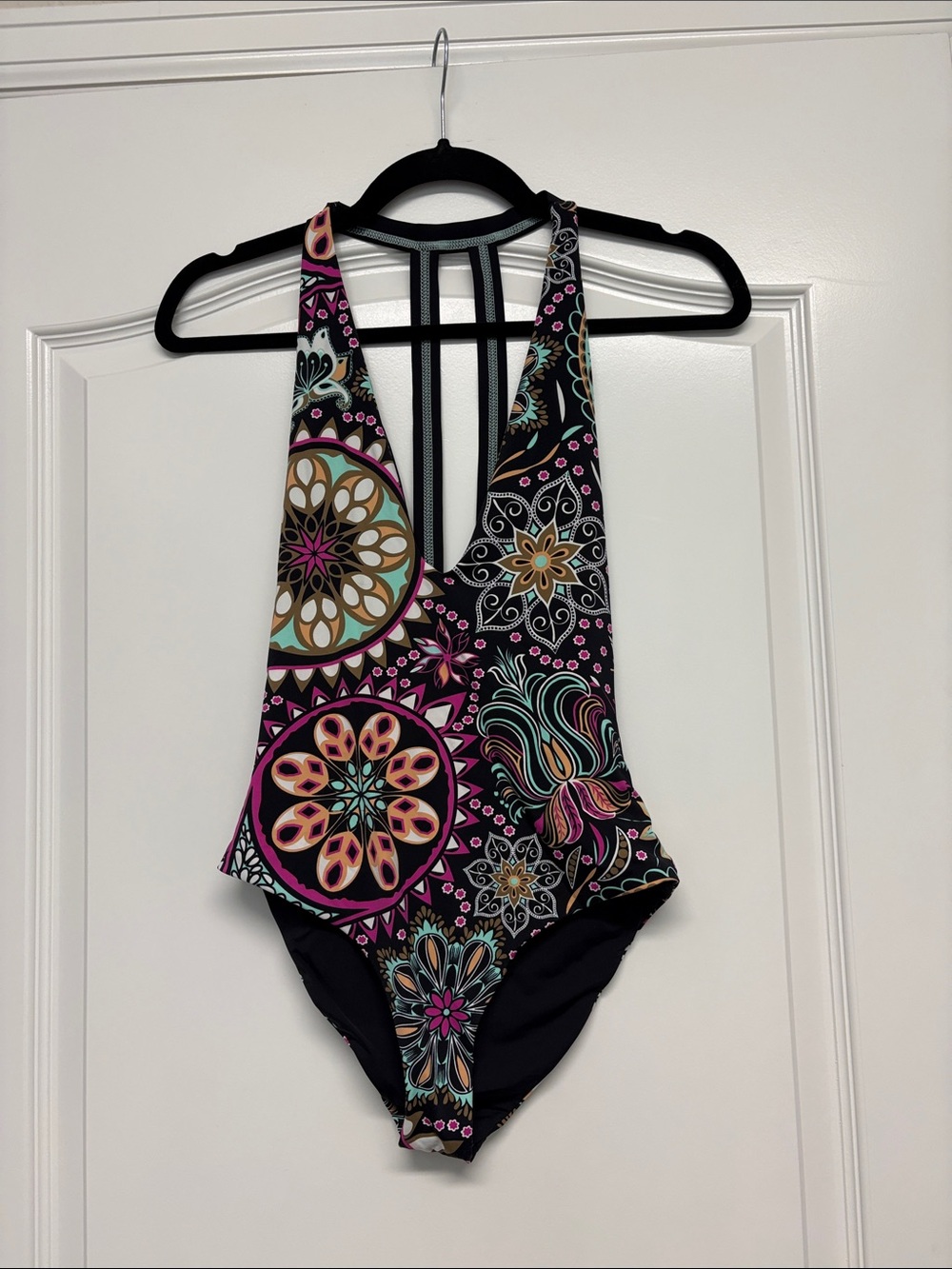 Wave Life Paisley Park Reversible V-Neck One Piece sz Small